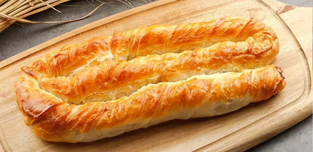 Kıymalı Börek (1 kg)